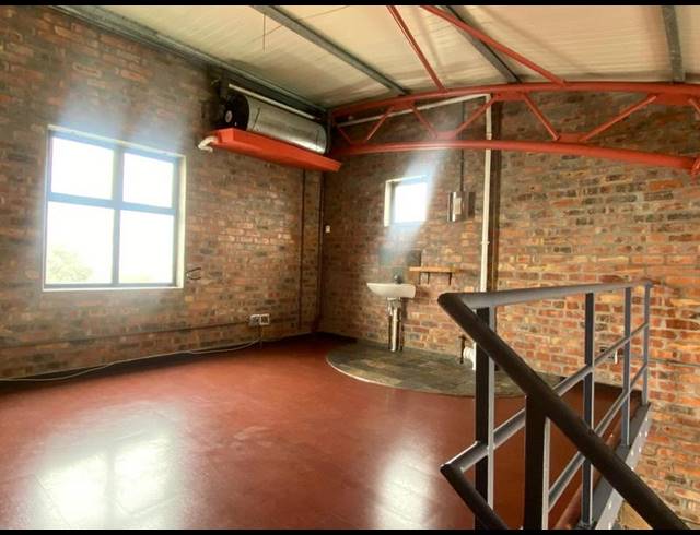 1 BEDROOM PROPERTY TO RENT IN SEA POINT